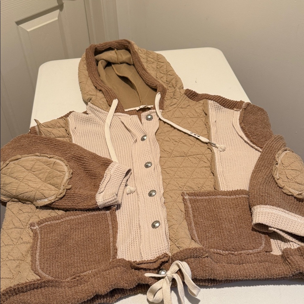 POL Two-Tone Quilted Utility Jacket - Picture 4 of 11